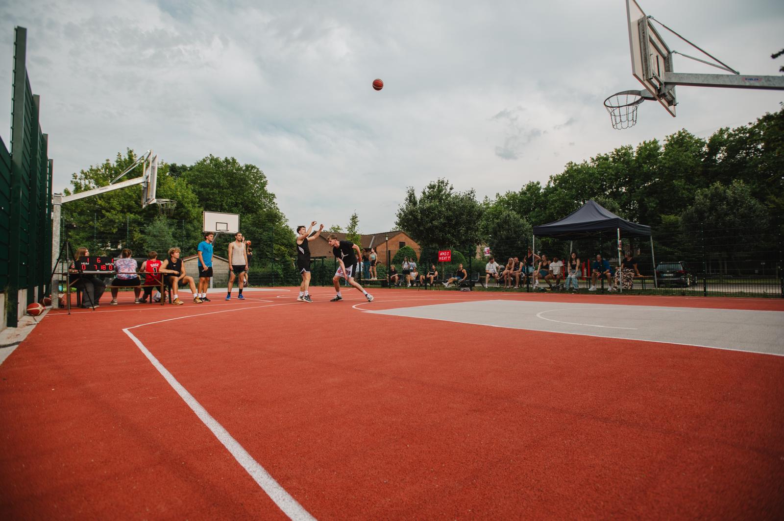 image of a music concert