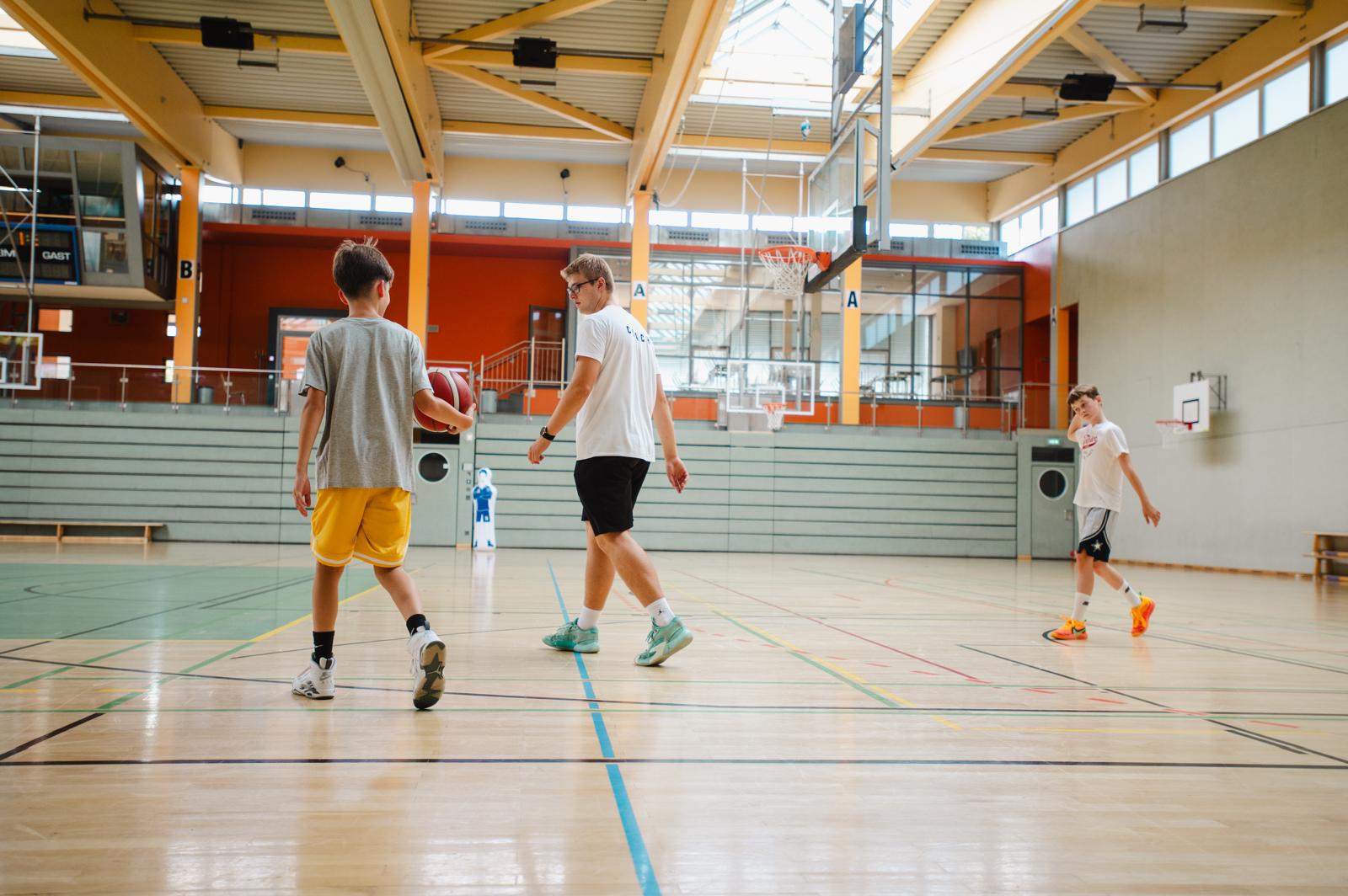 image of music fans at concert